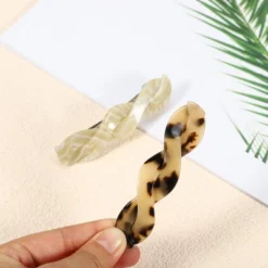 Unique Bargains Women's Tortoise Shell French Hair Barrettes White Brown 2 Pcs -UNIQUE BARGAIN Shop GUEST bac5cdaa fab6 45f0 bcfd c1c1062e0302